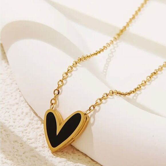 18K Gold Plated Black Heart Necklace & Earring Set - Picture 3 of 8